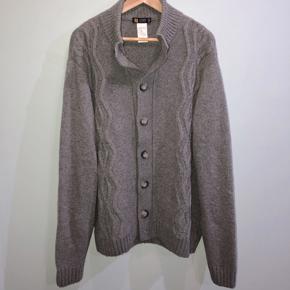 Men’s Italian wool cable knit sweater